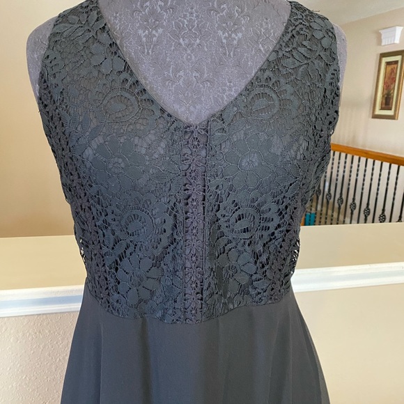 Dress - Picture 2 of 5